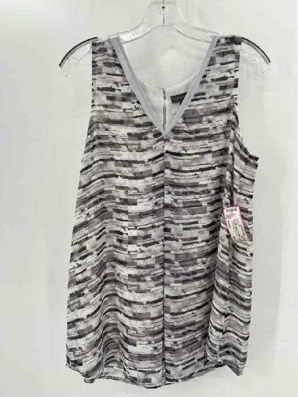 Pre-Owned Vince Camuto Grey Size Medium Printed Tank Top tie dye tank