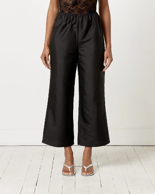 Lara Trouser in Black Trousers stylish elegant